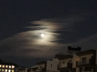 828154f815bf4e349431e7e7d642e750