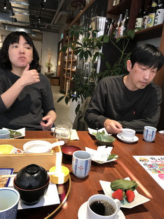 E8b7a54ed993406e9213c1b4760a0e20